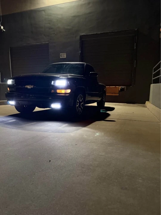 2000 Chevrolet C/K 4th Gen - Image 3 of 5