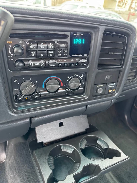 2000 Chevrolet Silverado 1st Gen - Image 16 of 20