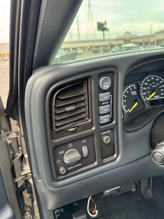 2000 Chevrolet Silverado 1st Gen - Image 10 of 20