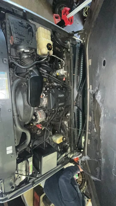 2000 Chevrolet Silverado 1st Gen - Image 6 of 11