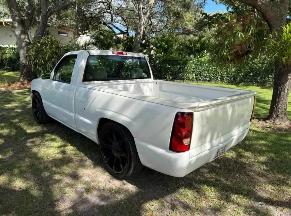 2000 Chevrolet Silverado 1st Gen - Image 11 of 13