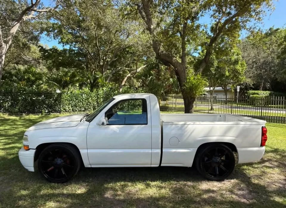2000 Chevrolet Silverado 1st Gen - Image 12 of 13