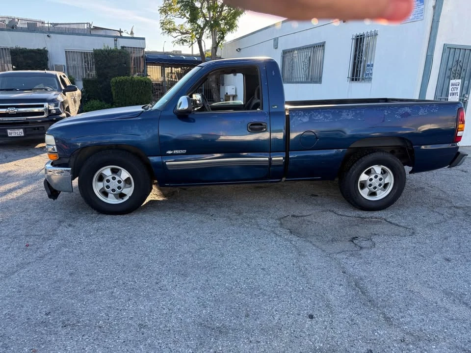 2000 Chevrolet Silverado 1st Gen - Image 4 of 10