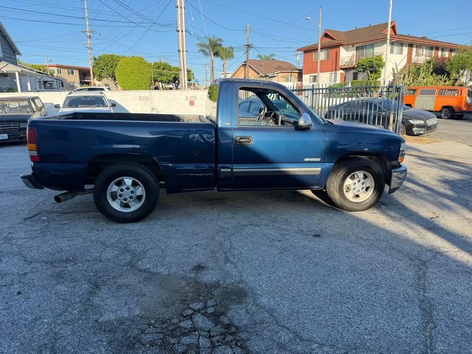 2000 Chevrolet Silverado 1st Gen - Image 5 of 10