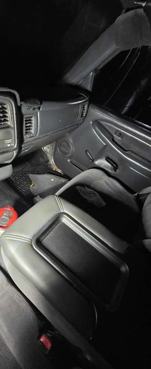 2000 Chevrolet Silverado 1st Gen - Image 9 of 12