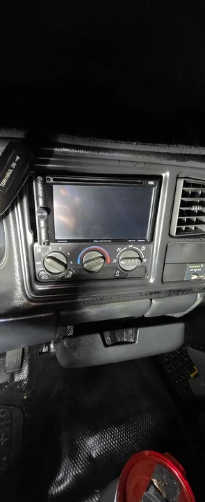 2000 Chevrolet Silverado 1st Gen - Image 8 of 12