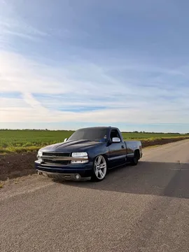 2000 Chevrolet 1500 Regular Cab Short Bed