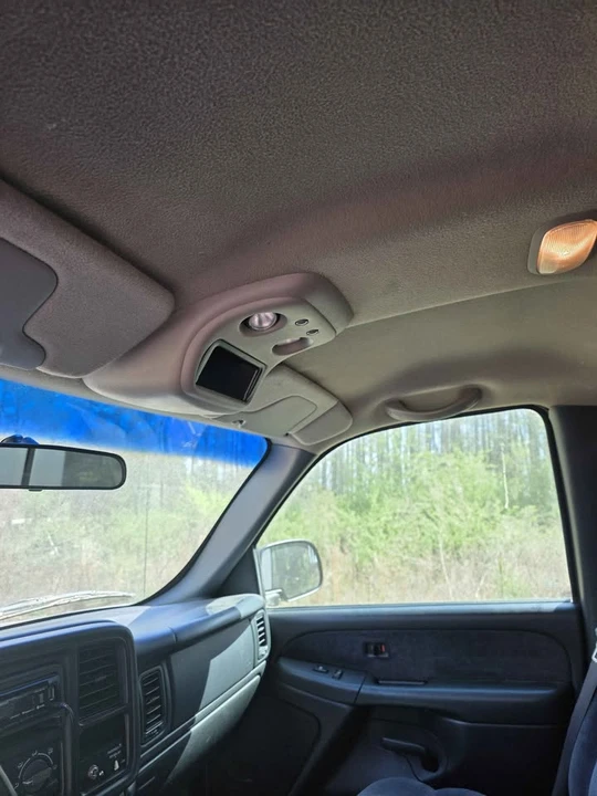 2000 Chevrolet Silverado 1st Gen - Image 9 of 16