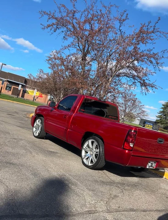 2000 Chevrolet Silverado 1st Gen - Image 2 of 7