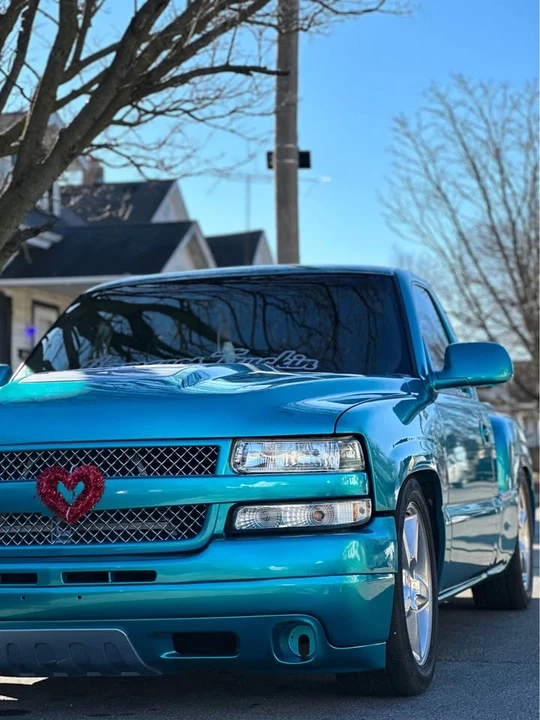 2000 Chevrolet Silverado 1st Gen - Image 3 of 3