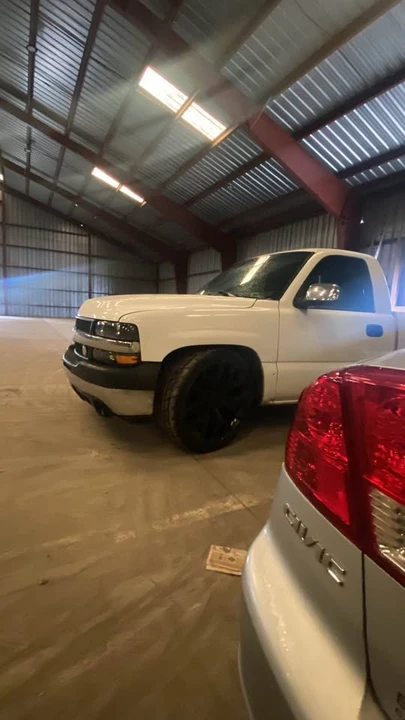 2000 Chevrolet Silverado 1st Gen - Image 5 of 10