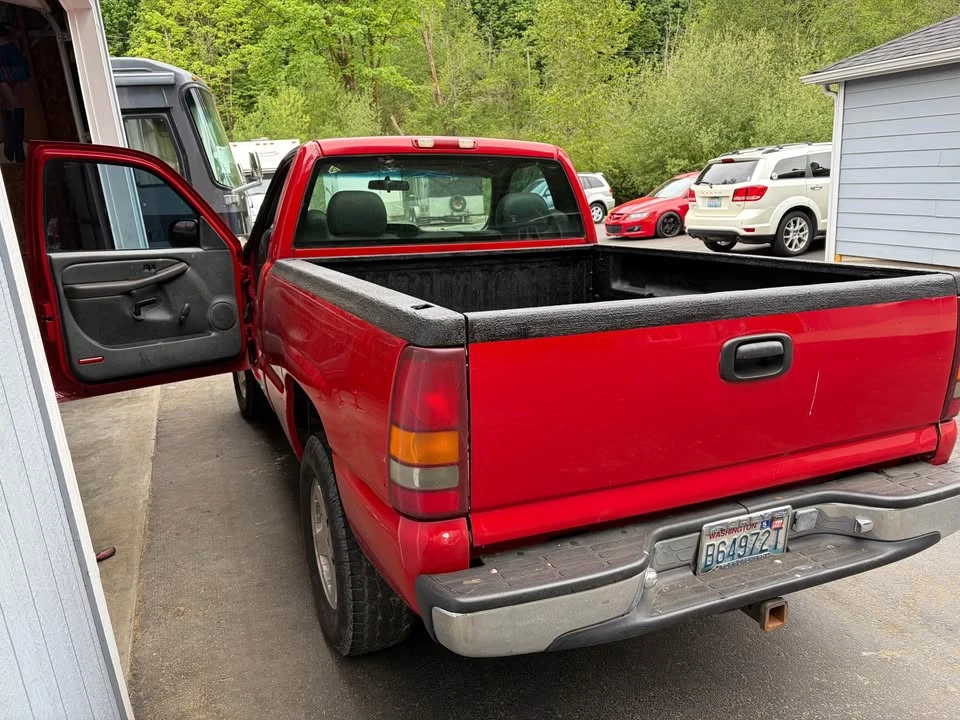 2000 Chevrolet Silverado 1st Gen - Image 3 of 9