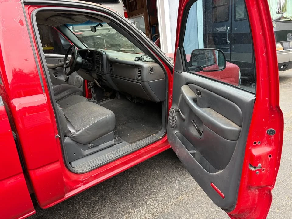 2000 Chevrolet Silverado 1st Gen - Image 5 of 9