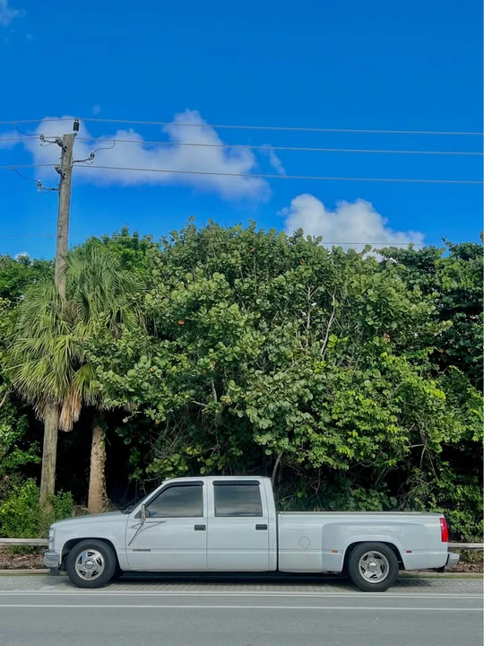 2000 Chevrolet Silverado Heavy Duty 1st Gen - Image 2 of 5