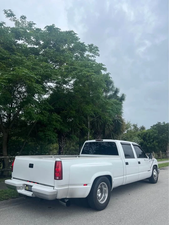 2000 Chevrolet Silverado Heavy Duty 1st Gen - Image 4 of 5