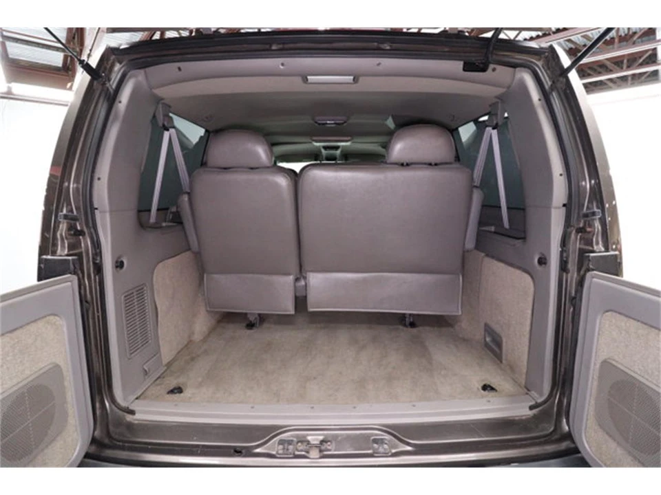 2000 Chevrolet Astro - Image 29 of 31