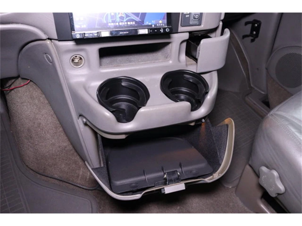 2000 Chevrolet Astro - Image 15 of 31