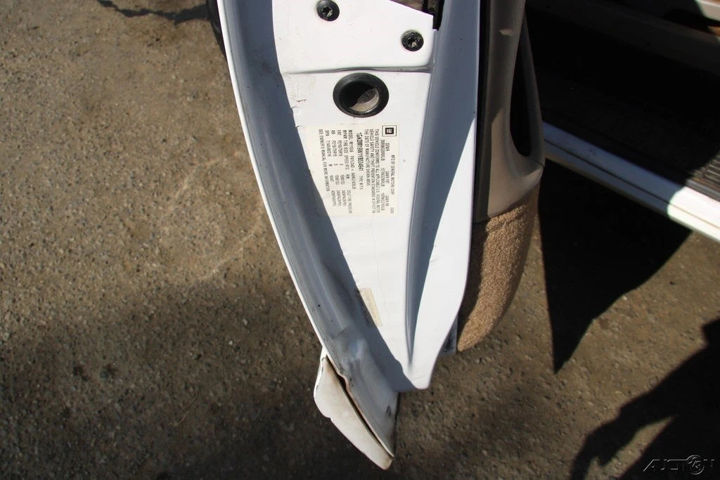 2000 Chevrolet Astro - Image 10 of 21