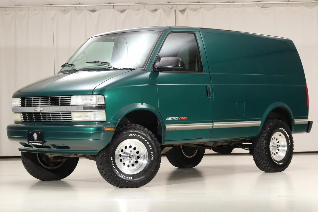 2000 Chevrolet Astro - Image 12 of 15