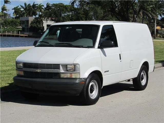 2000 Chevrolet Astro - Image 12 of 12
