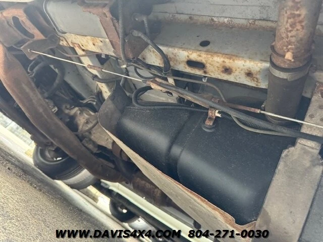 2000 Chevrolet Astro - Image 24 of 28