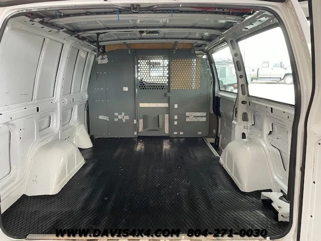 2000 Chevrolet Astro - Image 7 of 12