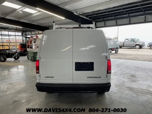 2000 Chevrolet Astro - Image 6 of 12