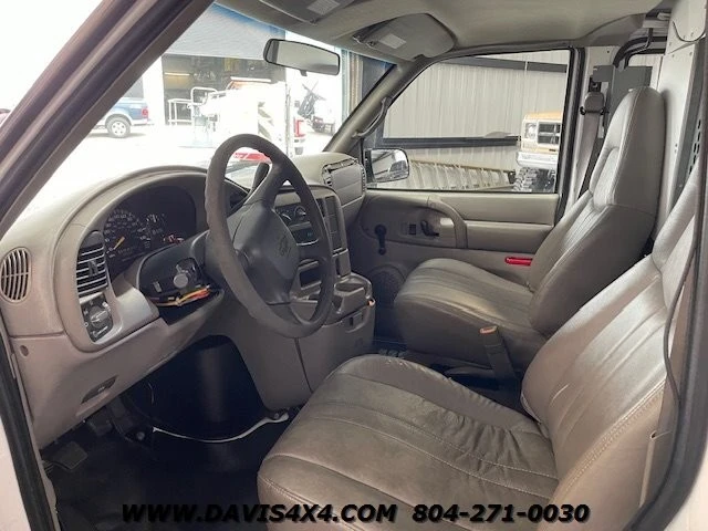2000 Chevrolet Astro - Image 14 of 28