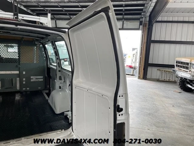 2000 Chevrolet Astro - Image 9 of 12