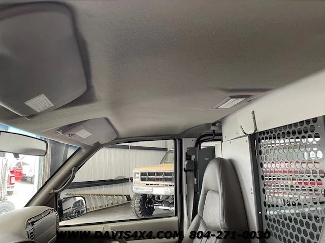 2000 Chevrolet Astro - Image 17 of 28