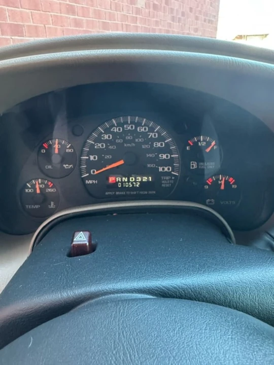 2000 Chevrolet Astro - Image 11 of 15