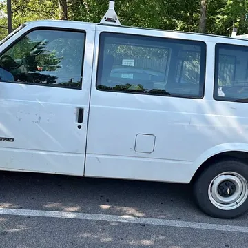 2000 Chevrolet Astro Minivan