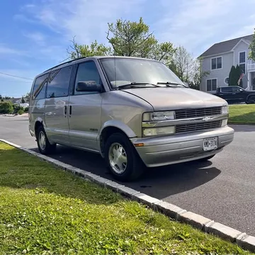 2000 Chevrolet Astro Passenger LS Minivan 3D