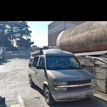 2000 Chevrolet Astro Passenger Minivan 3D