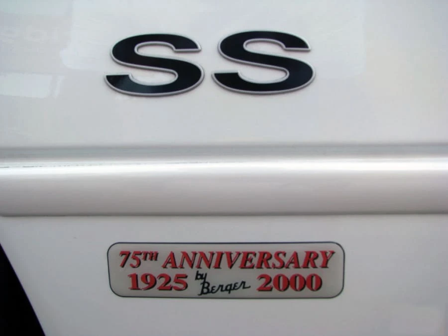 2000 Chevrolet Camaro 4th Gen - Image 9 of 12