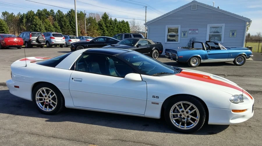 2000 Chevrolet Camaro 4th Gen - Image 2 of 6