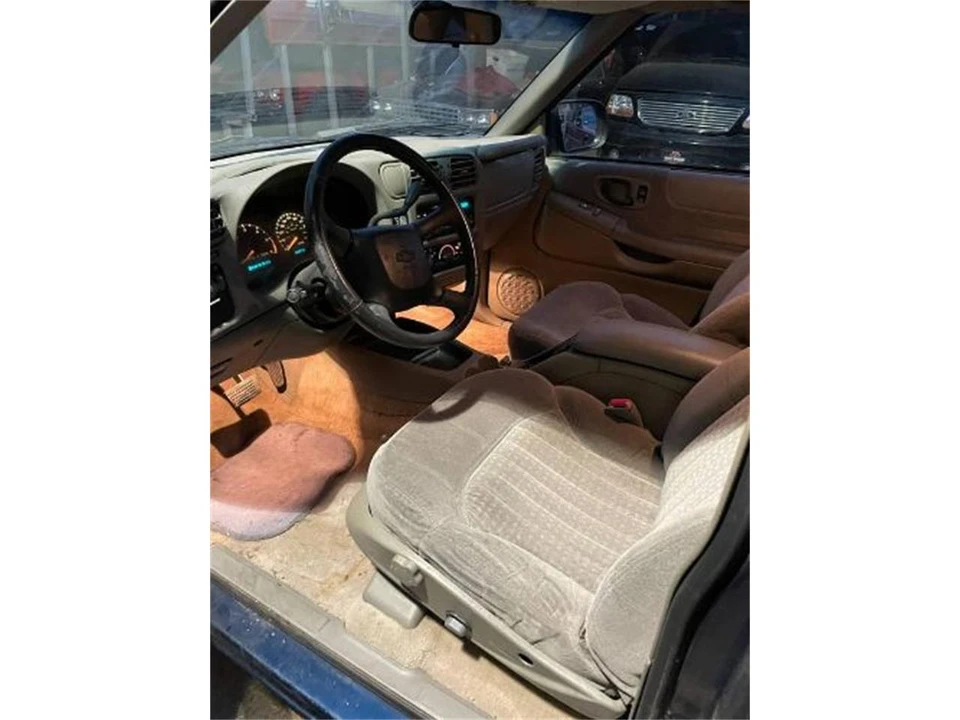 2000 Chevrolet S-10 Blazer 2nd Gen - Image 12 of 15