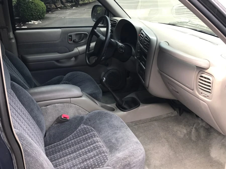2000 Chevrolet S-10 Blazer 2nd Gen - Image 5 of 9