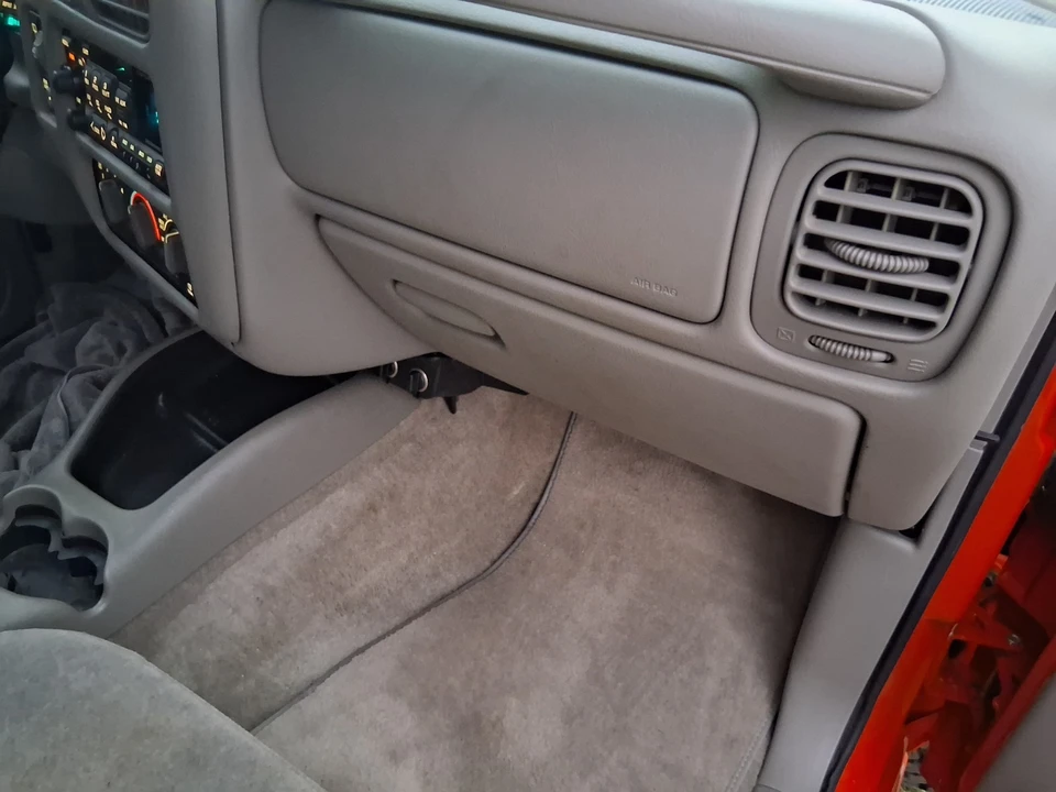 2000 Chevrolet S-10 Blazer 2nd Gen - Image 11 of 21