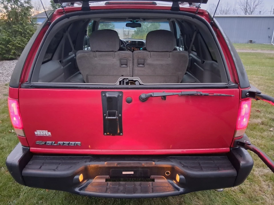 2000 Chevrolet S-10 Blazer 2nd Gen - Image 17 of 21