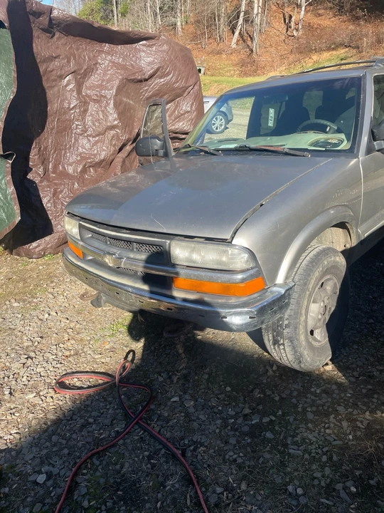 2000 Chevrolet S-10 Blazer 2nd Gen - Image 6 of 15
