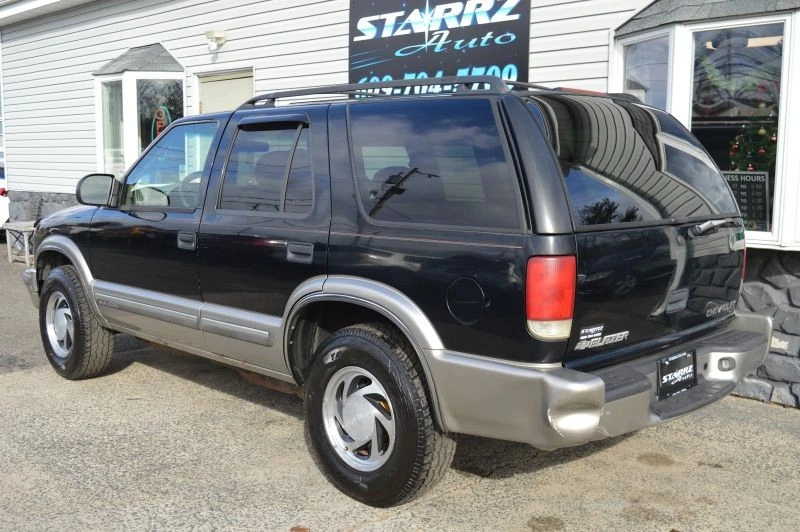 2000 Chevrolet S-10 Blazer 2nd Gen - Image 4 of 12