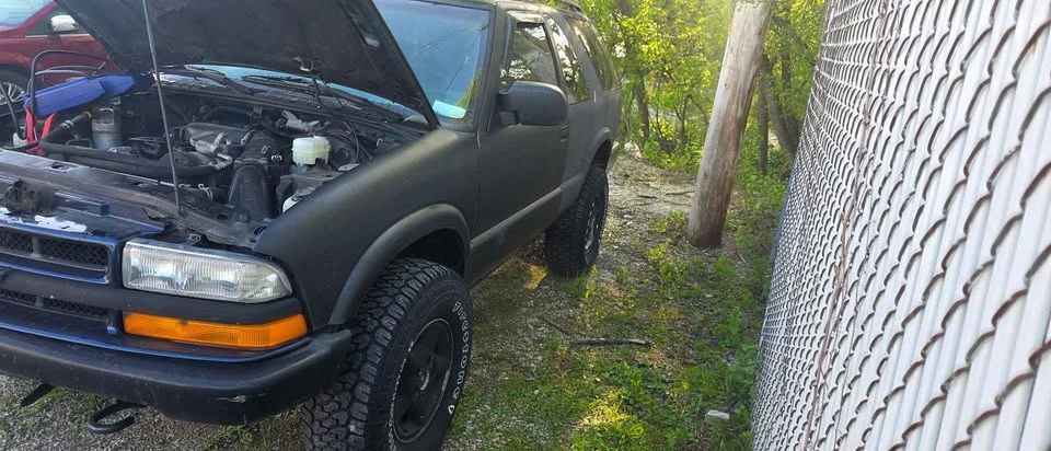 2000 Chevrolet S-10 Blazer 2nd Gen - Image 6 of 8