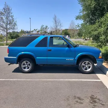 2000 Chevrolet Blazer LS Sport Utility 2D