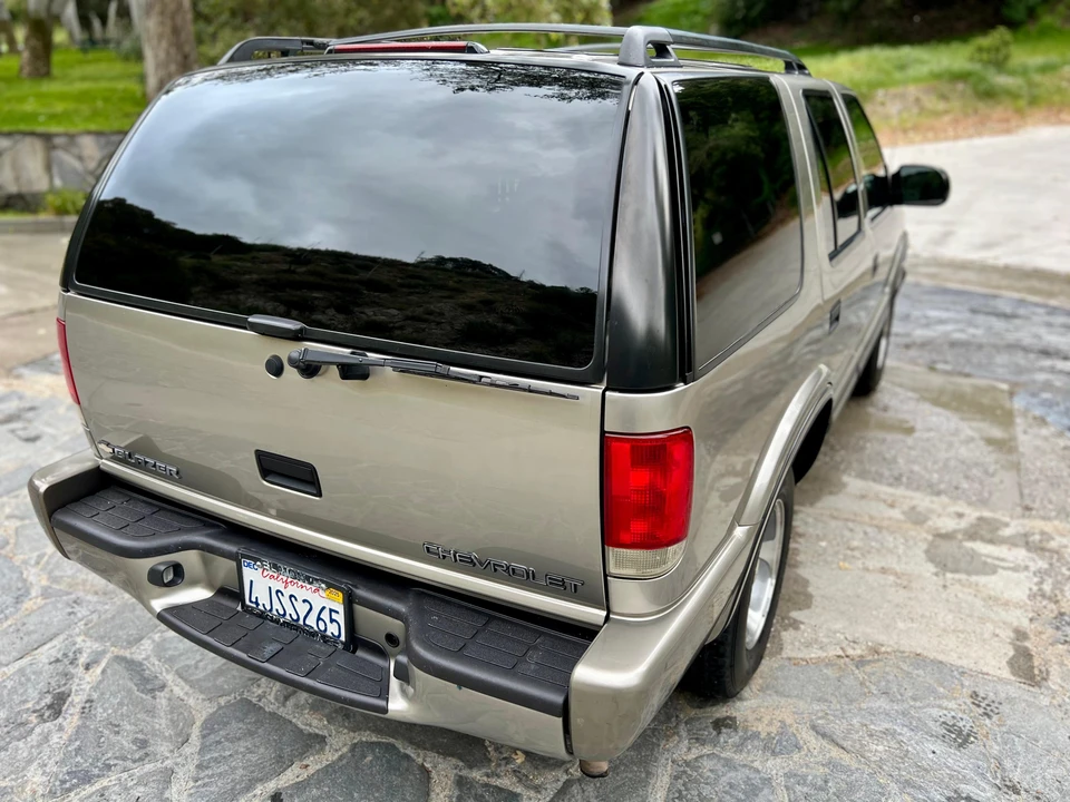 2000 Chevrolet S-10 Blazer 2nd Gen - Image 19 of 31