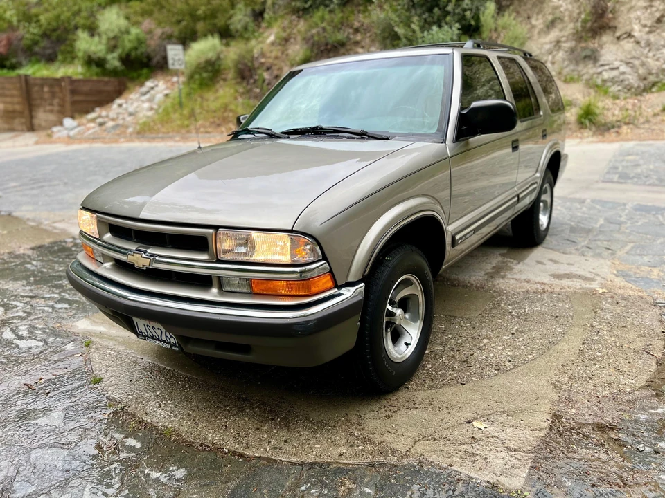 2000 Chevrolet S-10 Blazer 2nd Gen - Image 10 of 31