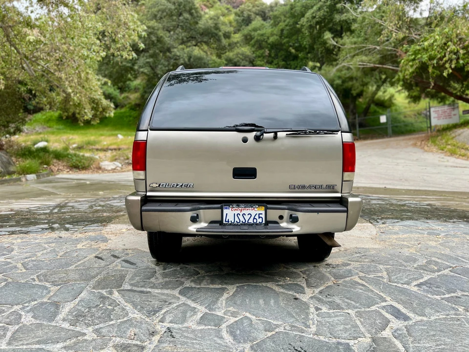 2000 Chevrolet S-10 Blazer 2nd Gen - Image 17 of 31