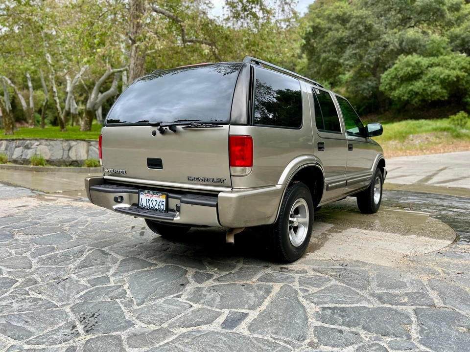 2000 Chevrolet S-10 Blazer 2nd Gen - Image 21 of 31