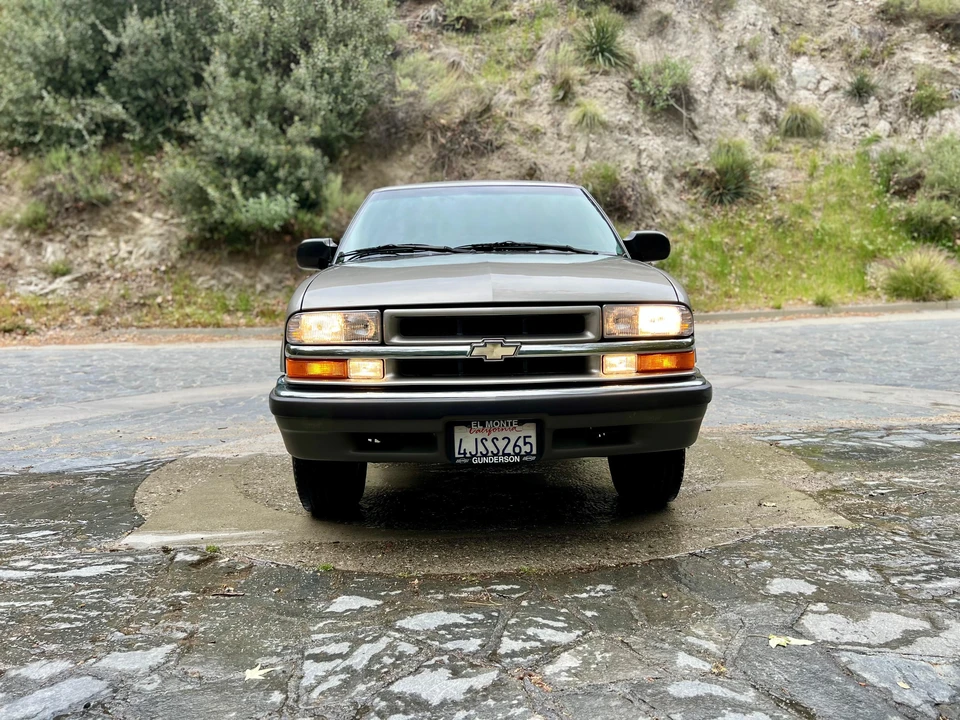 2000 Chevrolet S-10 Blazer 2nd Gen - Image 7 of 31