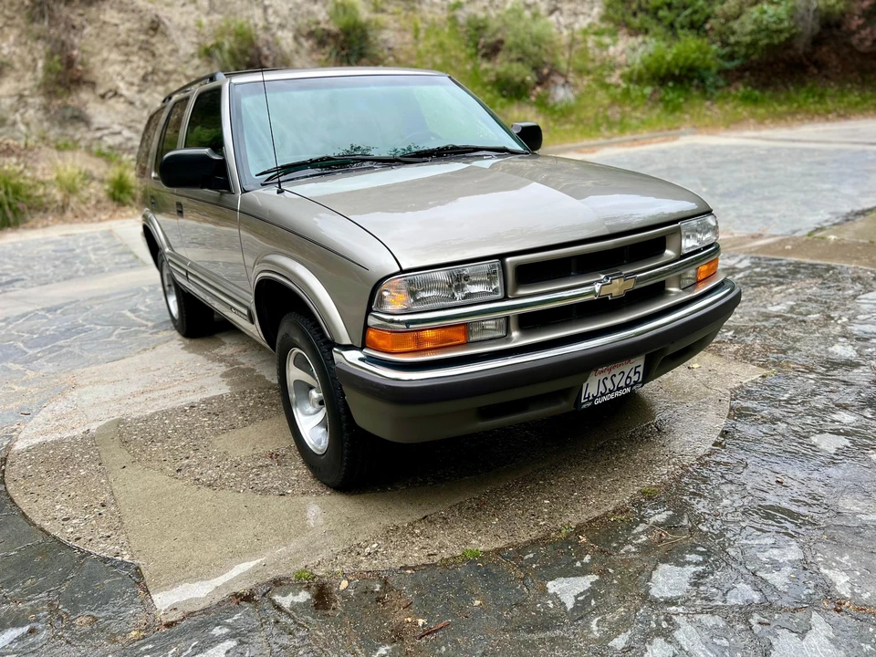 2000 Chevrolet S-10 Blazer 2nd Gen - Image 24 of 31